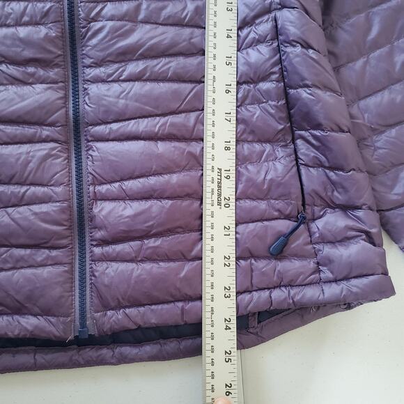 L.L.Bean Jacket Womens Medium Purple Ultralight 850 Down Hooded Puffer DownTek - Picture 7 of 13